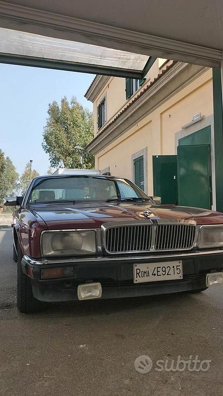 Usata Jaguar XJ 199 CV (146 kW) 1991 Rosso Berlina
