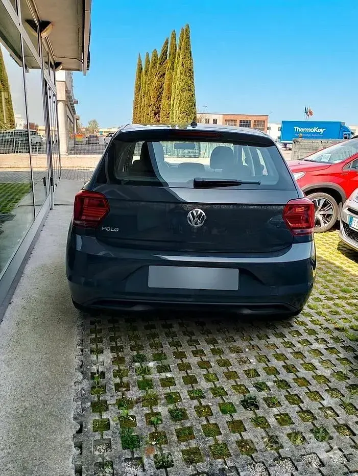 Usata VW Polo Trendline 65 CV (47 kW) 2019 Nero Utilitaria
