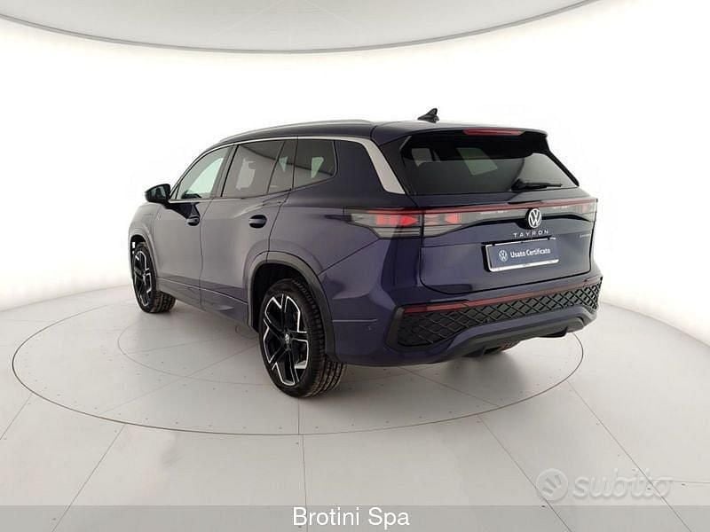 Usata VW Tayron R-line Plus 204 CV (150 kW) 2025 Blu metallizzato SUV