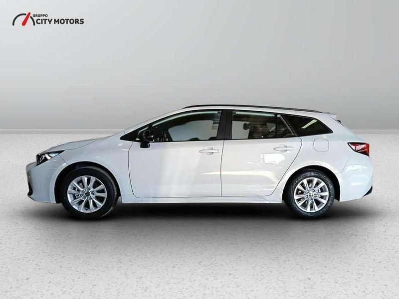 Nuova Toyota Corolla Active 140 CV (102 kW) 2026 Super white Station wagon