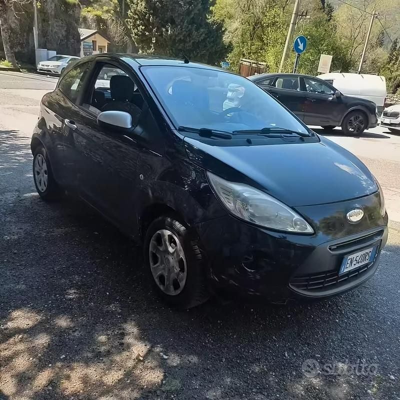 Usata Ford Ka 69 CV (50 kW) 2010 Nero Utilitaria