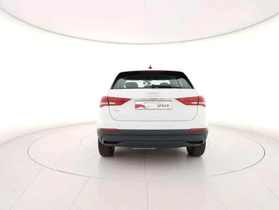 Usata Audi Q3 Ambiente 150 CV (110 kW) 2020 Bianco SUV
