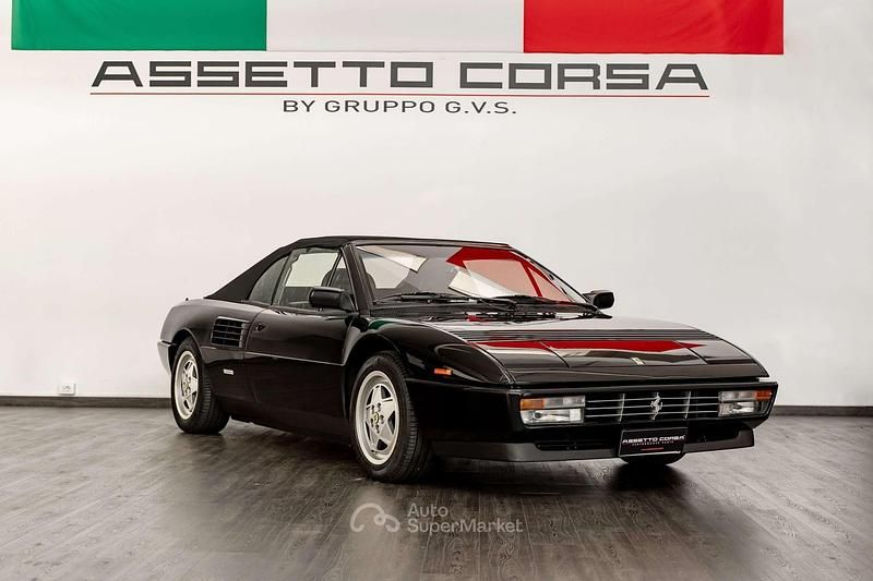 Usata Ferrari Mondial 300 CV (220 kW) 1989 Nero Cabrio