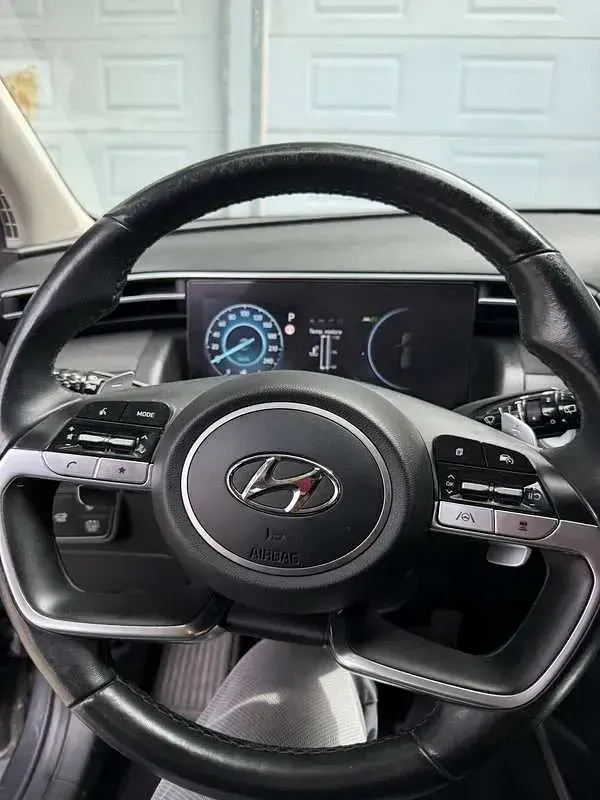 Usata Hyundai Tucson 179 CV (131 kW) 2022 Grigio SUV