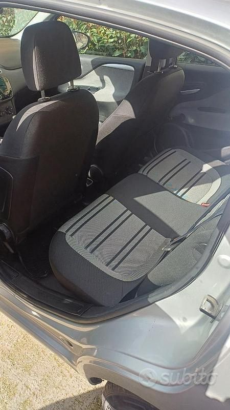 Occasion Fiat Punto 95 ch (69 kW) 2011 Gris Berline