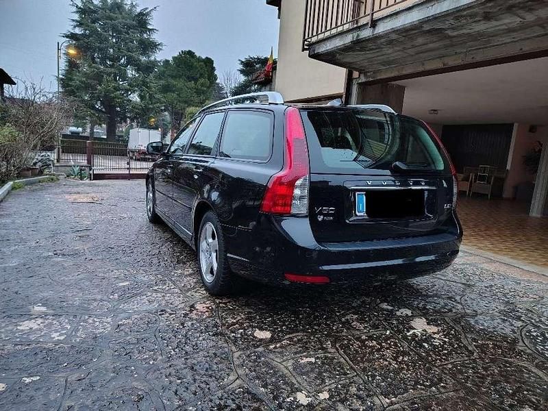 Usata Volvo V50 Plus 114 CV (83 kW) 2012 Nero Station wagon