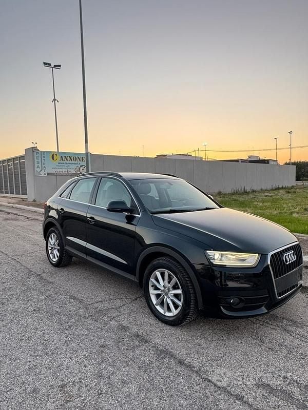 Blu Usata 2013 Audi Q3 SUV | 8500 € (Super prezzo) - Immagine 1/4