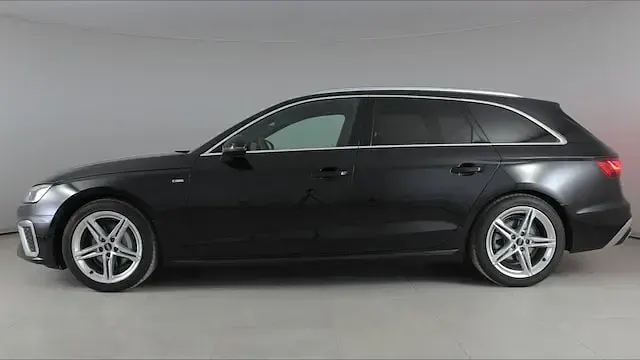 Usata Audi A4 S-Line 204 CV (150 kW) 2024 Nero mythos metallizzato Station wagon