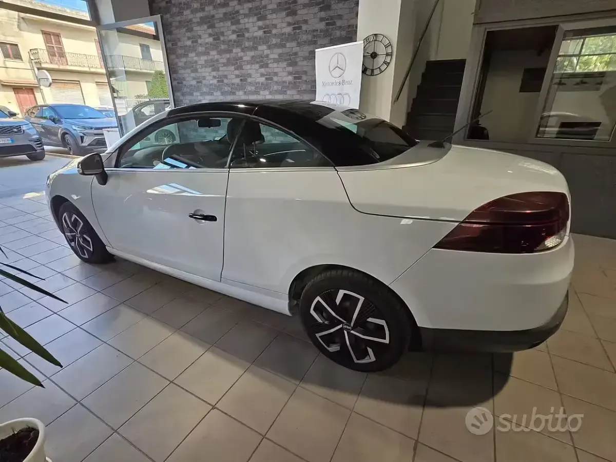 Usata Renault Mégane Cabriolet 110 CV (80 kW) 2011 Bianco Cabrio