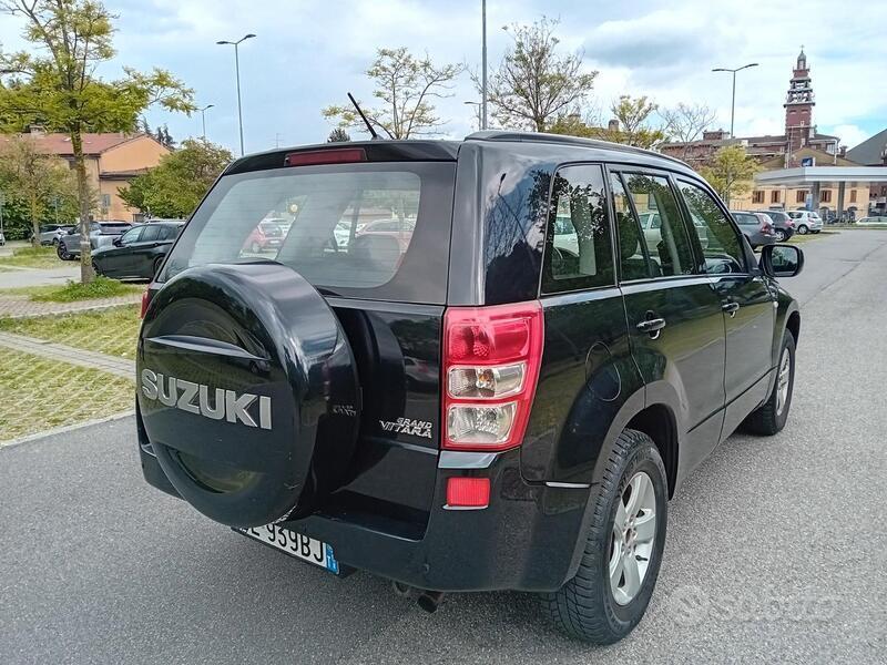 Usato 2006 Suzuki Grand Vitara 2.0 Diesel 109 CV (5.900 €)