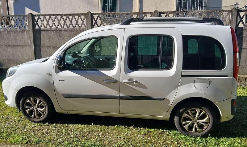 Usata Renault Kangoo 90 CV (66 kW) 2015 Bianco Berlina