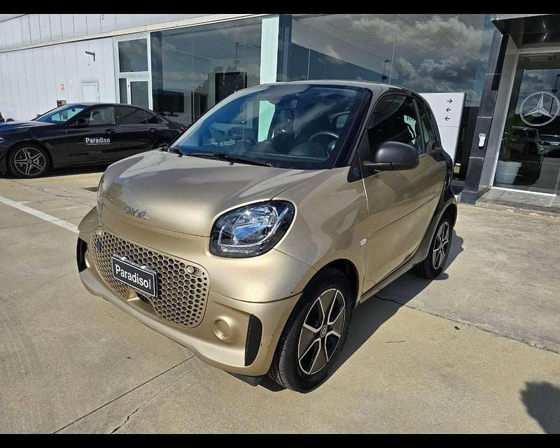 Usata Smart ForTwo Electric Drive Passion 41 kW (56 CV) 2021 Beige Berlina