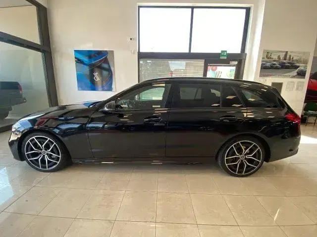 Usata Mercedes C200 AMG Line Premium 163 CV (119 kW) 2024 Nero Station wagon