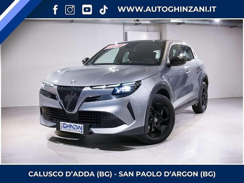Usata Alfa Romeo Junior 145 CV (106 kW) 2025 Grigio SUV