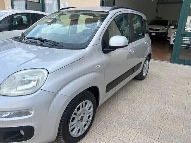 Usata Fiat Panda Lounge 75 CV (55 kW) 2012 Grigio Utilitaria