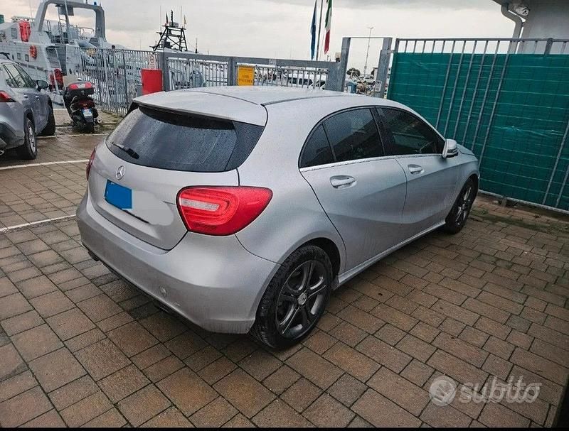 Usata Mercedes A180 2015 Grigio Berlina