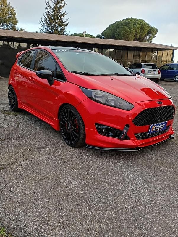 Usata Ford Fiesta ST-Line 75 CV (55 kW) 2017 Berlina