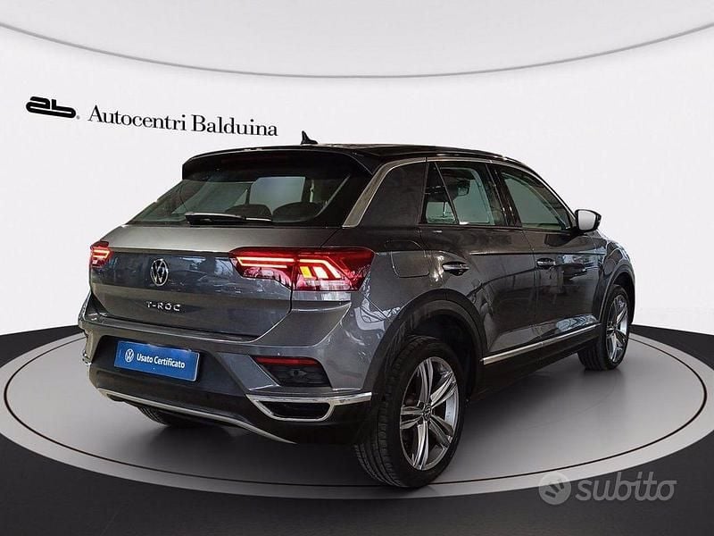 Usata VW T-Roc Sport 150 CV (110 kW) 2021 Grigio indyum/tetto nero SUV