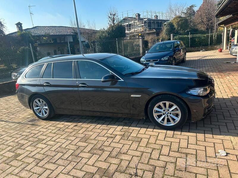 Usata BMW 520 190 CV (139 kW) 2016 Nero Station wagon