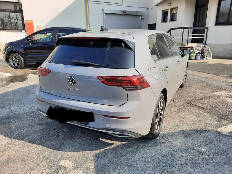 Usata VW Golf VIII 115 CV (84 kW) 2021 Grigio Berlina