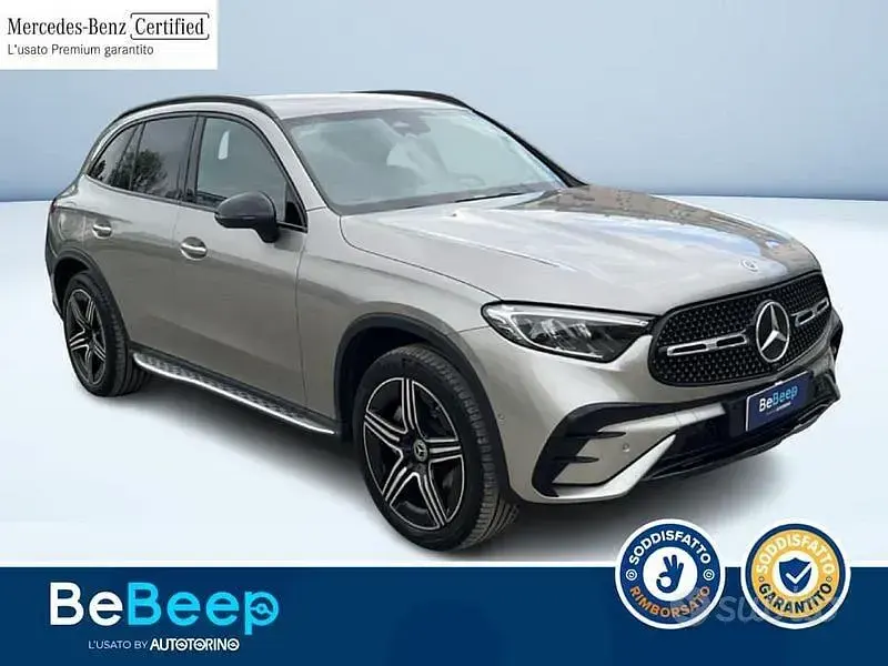 Usata Mercedes GLC300 AMG line 197 CV (144 kW) 2023 Grigio SUV