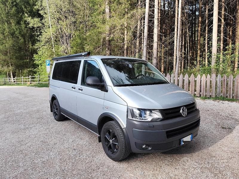 Usata VW T5 140 CV (102 kW) 2012 Grigio Furgone