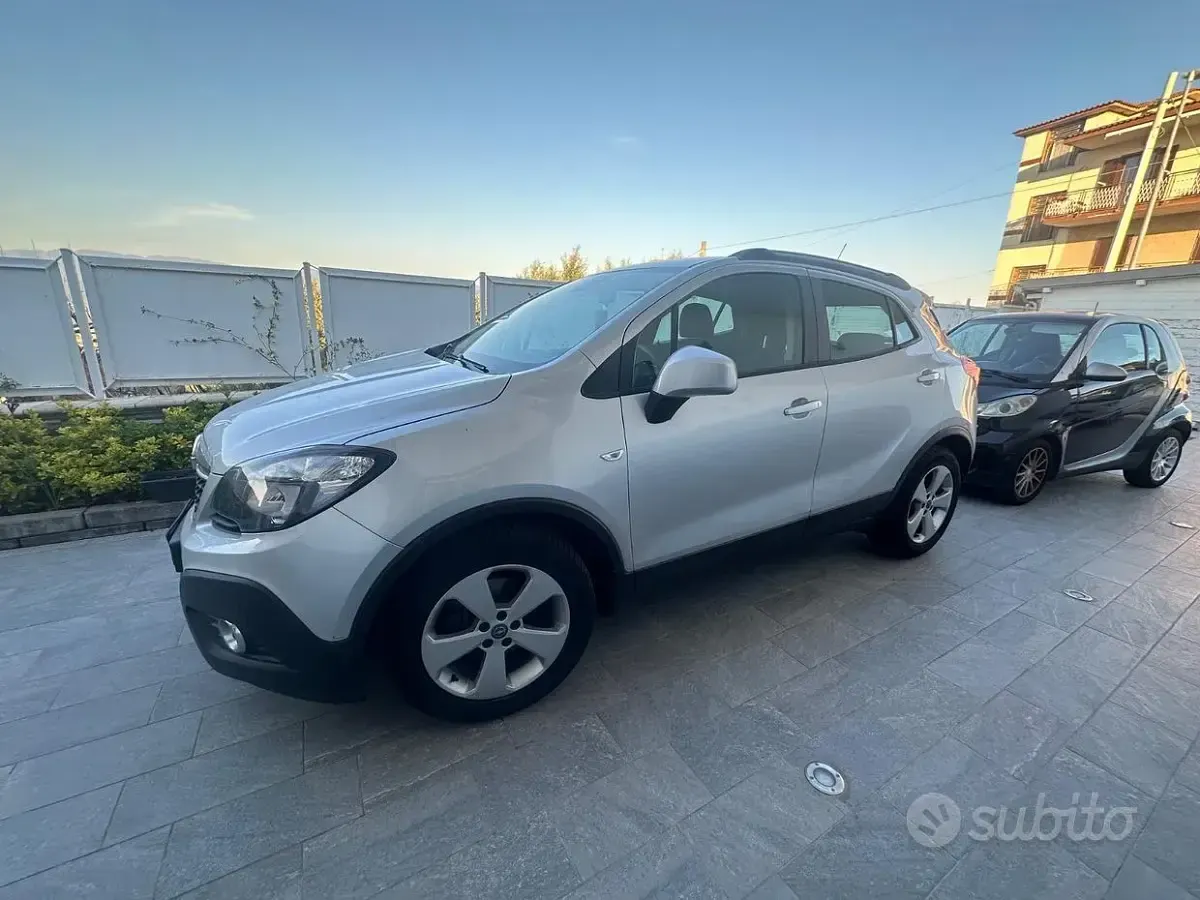 Usata Opel Mokka 140 CV (102 kW) 2015 Grigio SUV