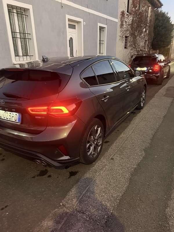 Usata Ford Focus ST-Line 125 CV (91 kW) 2022 Berlina