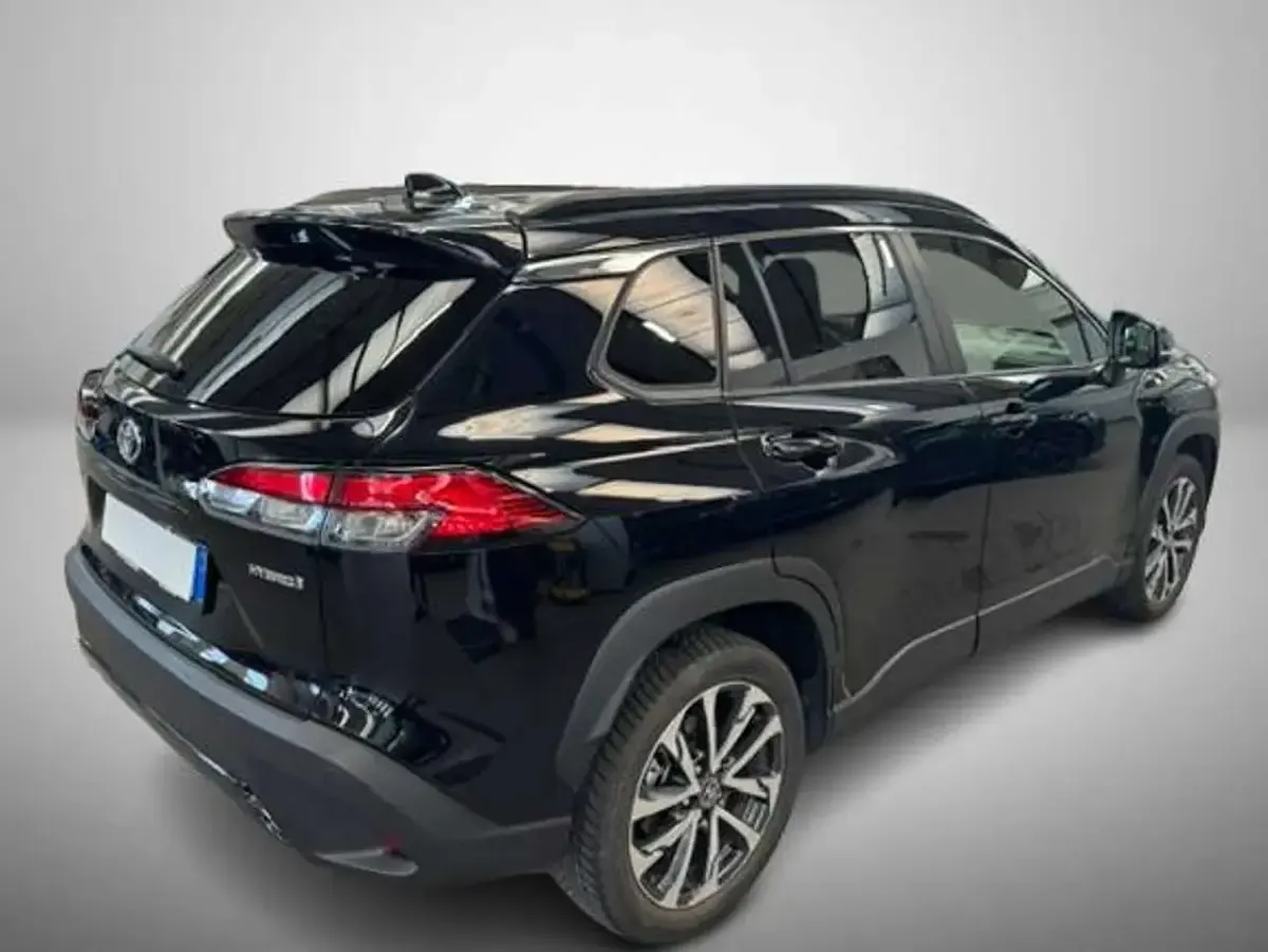 Usata Toyota Corolla Cross Lounge 152 CV (111 kW) 2023 Nero SUV