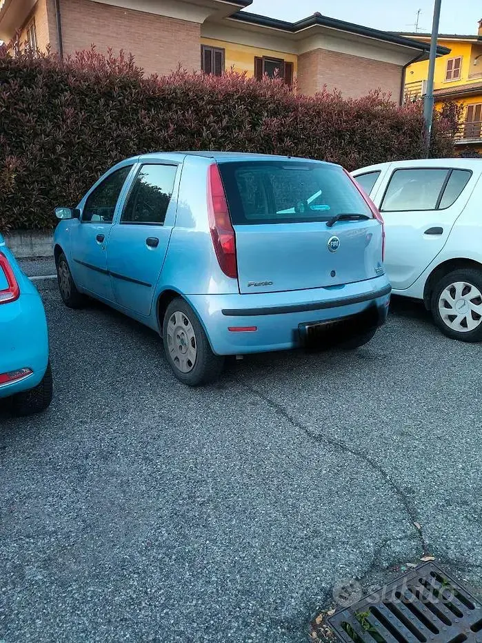 Usata Fiat Punto 60 CV (44 kW) 2006 Bluazzurro Utilitaria