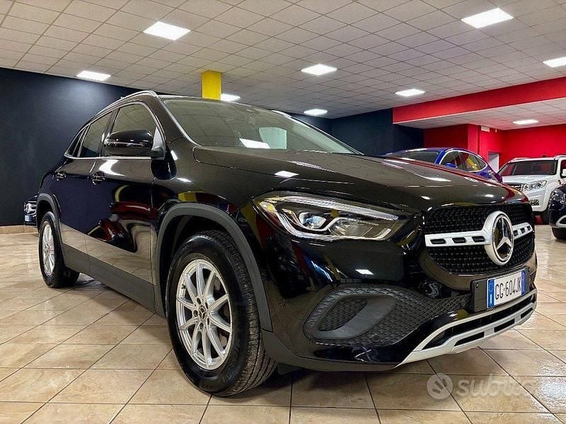 Usata Mercedes GLA200 Edition 150 CV (110 kW) 2021 Nero SUV
