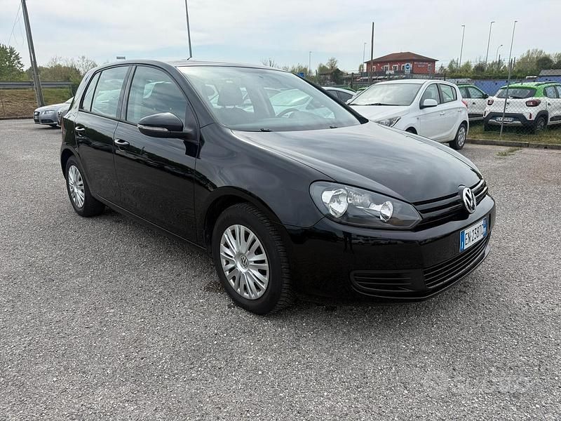 Usata VW Golf VII Highline 105 CV (77 kW) 2012 Nero Berlina
