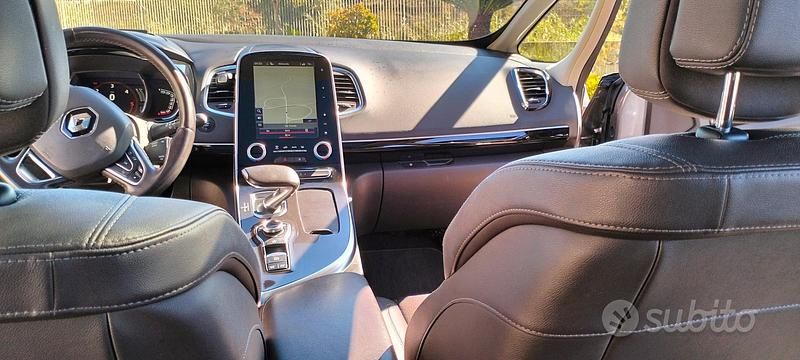 Usata Renault Espace 160 CV (117 kW) 2018 Grigio Monovolume