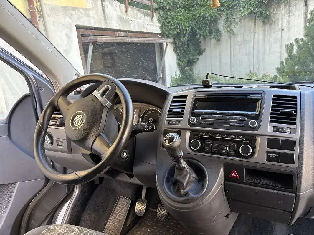 Usata VW Caravelle 140 CV (102 kW) 2014 Furgone