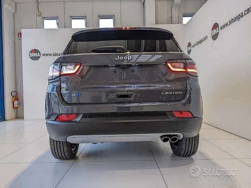 Usata Jeep Compass Limited 190 CV (139 kW) 2024 Grigio SUV