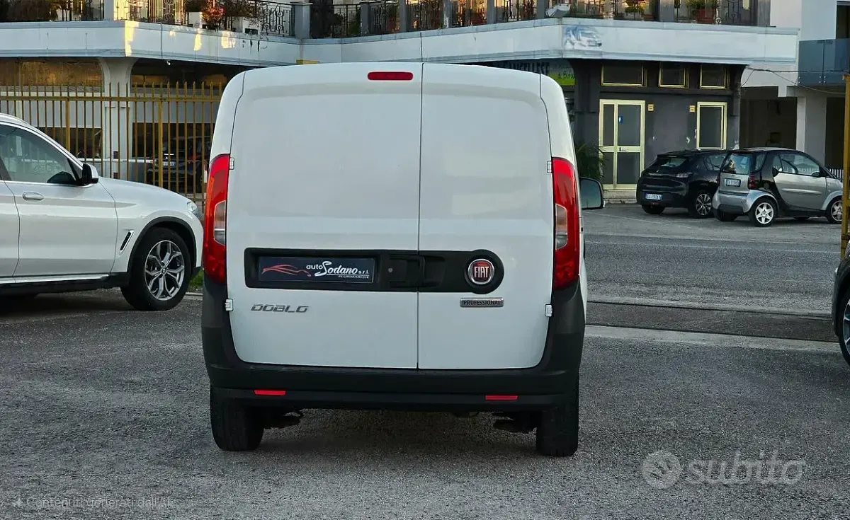 Usata Fiat Doblò 95 CV (69 kW) 2019 Bianco Monovolume