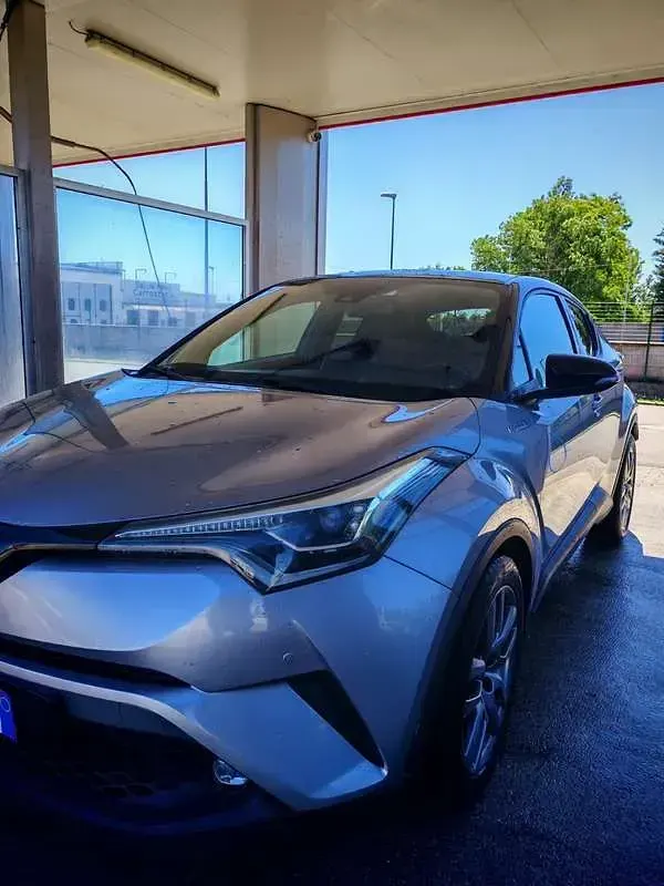 Usata Toyota C-HR Style 98 CV (72 kW) 2017 SUV
