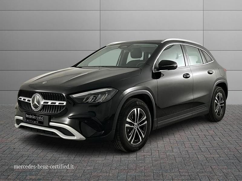 Usata Mercedes GLA180 Advanced 116 CV (85 kW) 2025 Nero SUV