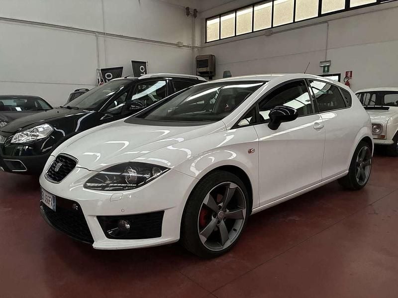 Usata Seat Leon FR 140 CV (102 kW) 2011 Other Utilitaria