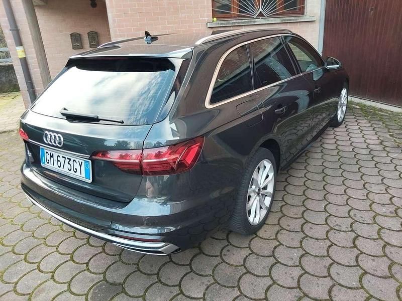 Usata Audi A4 Advanced Plus 170 CV (125 kW) 2022 Nero Station wagon