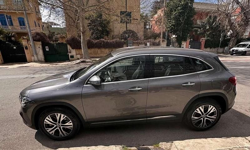 Usata Mercedes GLA250 Advanced Plus 163 CV (119 kW) 2023 Grigio SUV