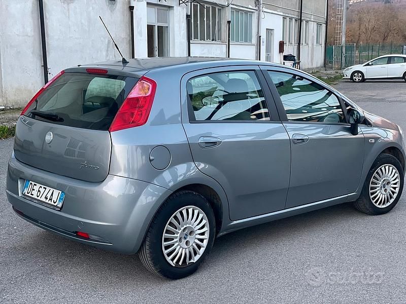 Usata Fiat Grande Punto 2007 Grigio Utilitaria