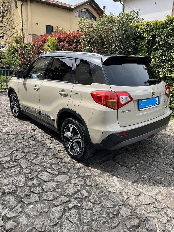 Usata Suzuki Vitara 120 CV (88 kW) 2016 Marrone SUV