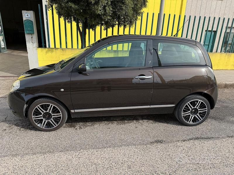 Usata Lancia Ypsilon 2007 Utilitaria