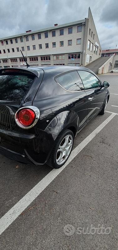 Usata Alfa Romeo MiTo 95 CV (69 kW) 2010 Nero Utilitaria