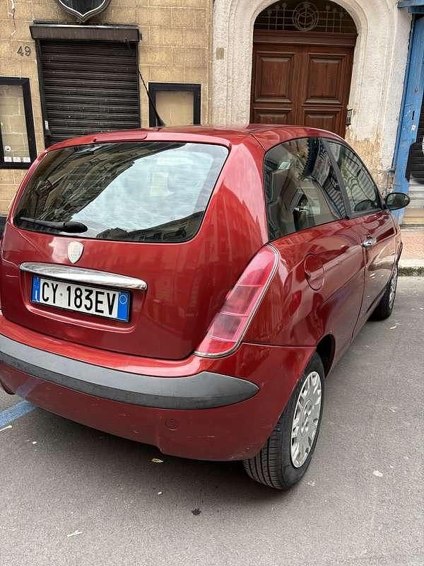 Usata Lancia Ypsilon 69 CV (50 kW) 2006 Utilitaria