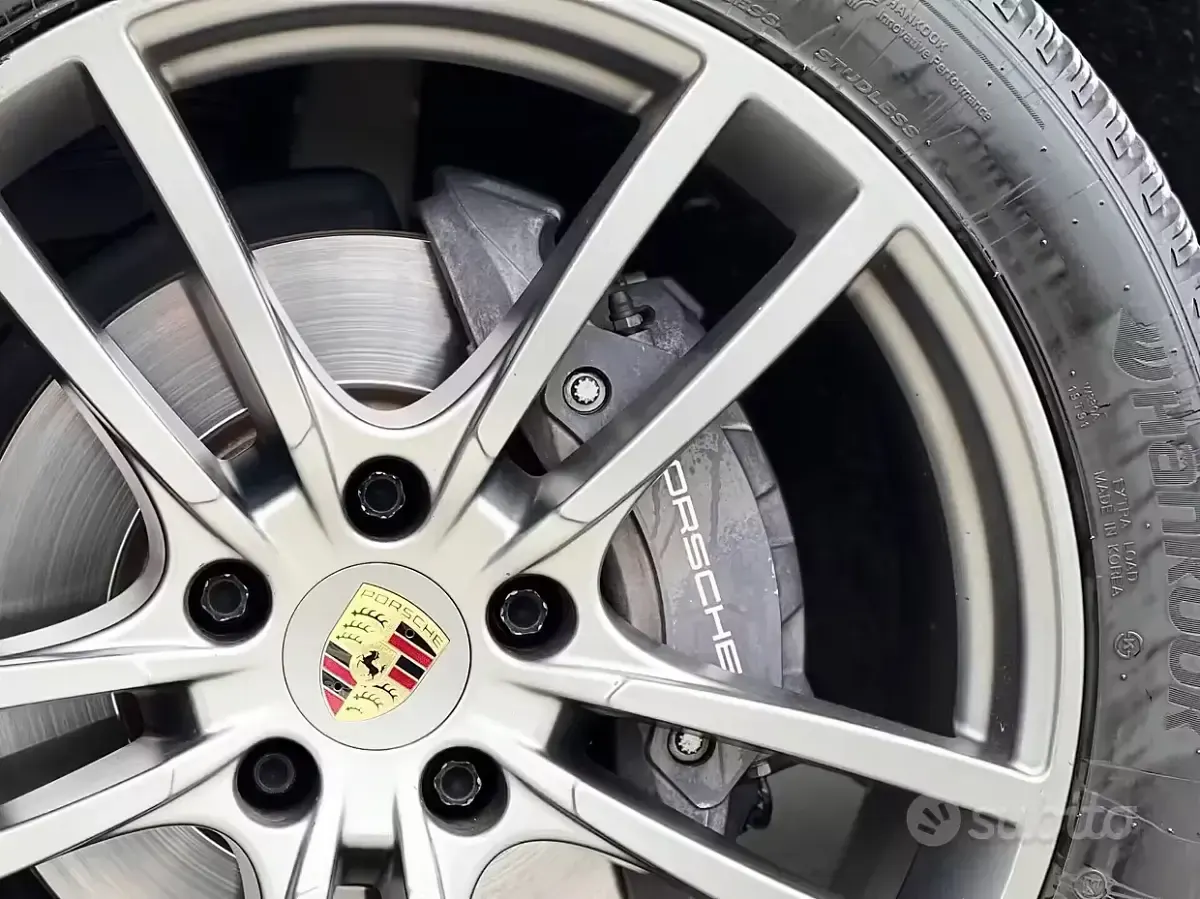 Usata Porsche Cayenne 340 CV (250 kW) 2022 Nero SUV