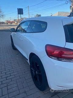 Usata VW Scirocco 160 CV (117 kW) 2010 Bianco Coupé