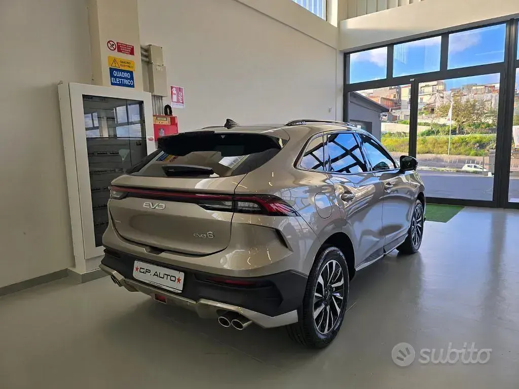 Nuova EVO Evo 6 167 CV (122 kW) 2026 Grigio SUV