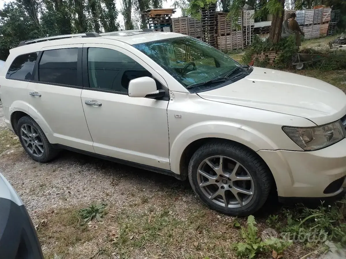 Usata Fiat Freemont 170 CV (125 kW) 2012 SUV